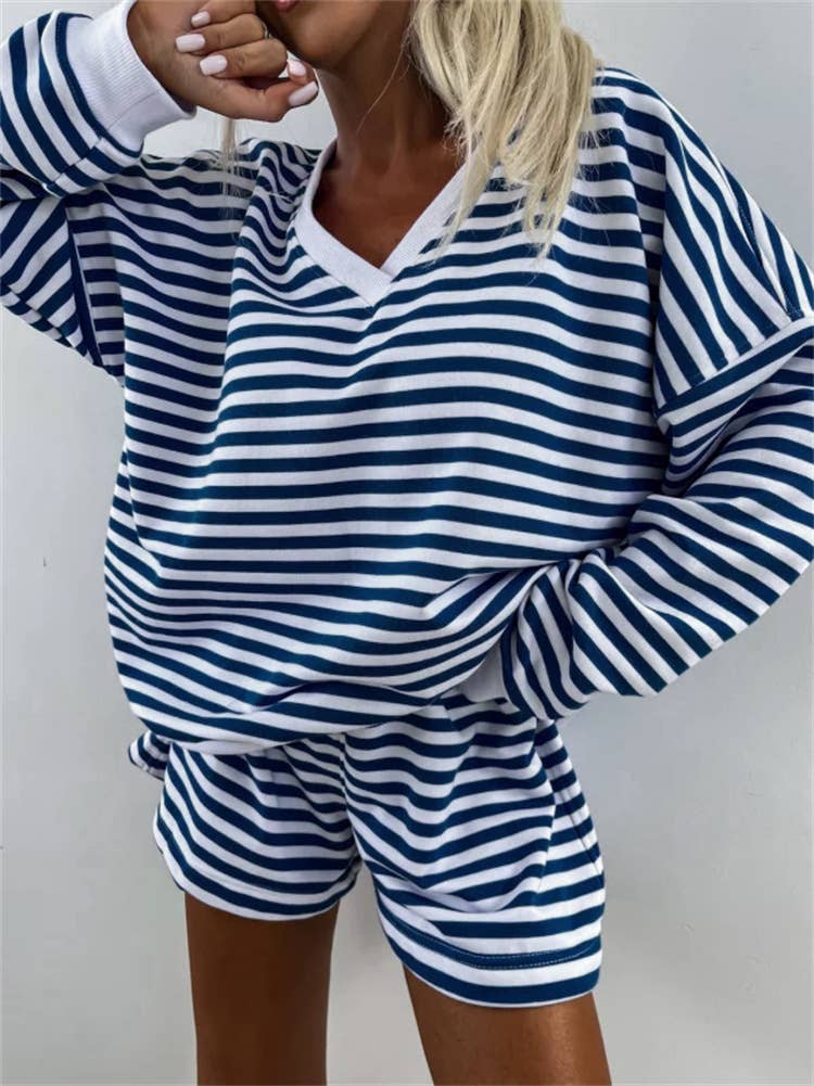 Oversized Sweatshirt Shorts Set: Blue / XL