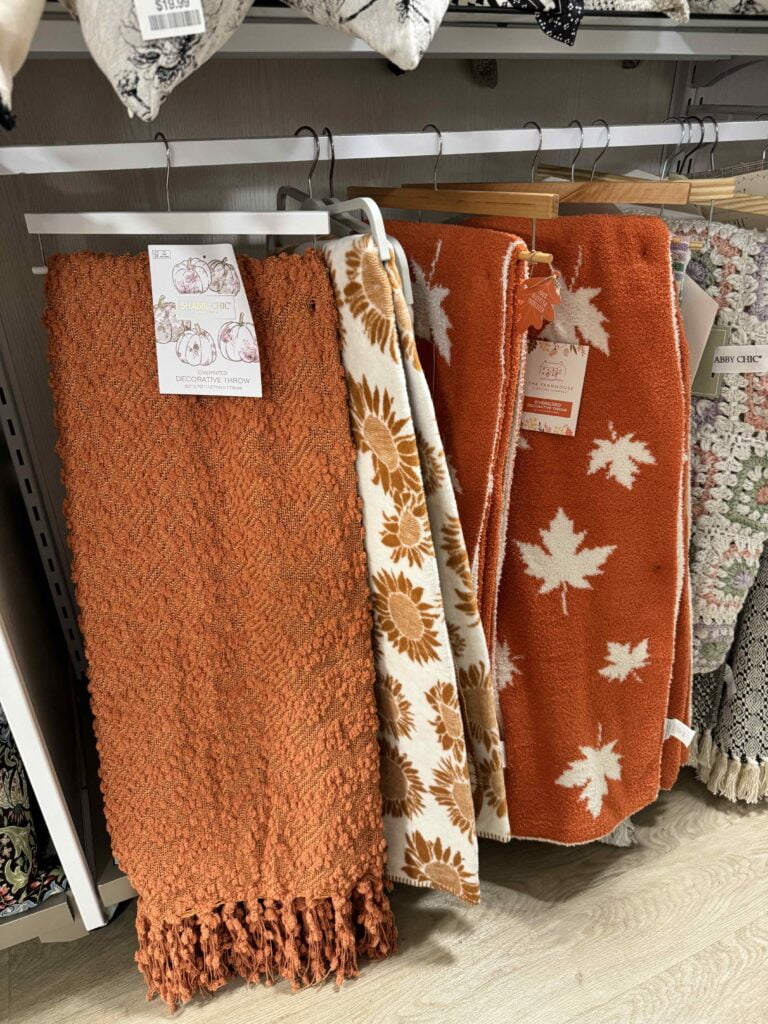 Fall Blankets Decor