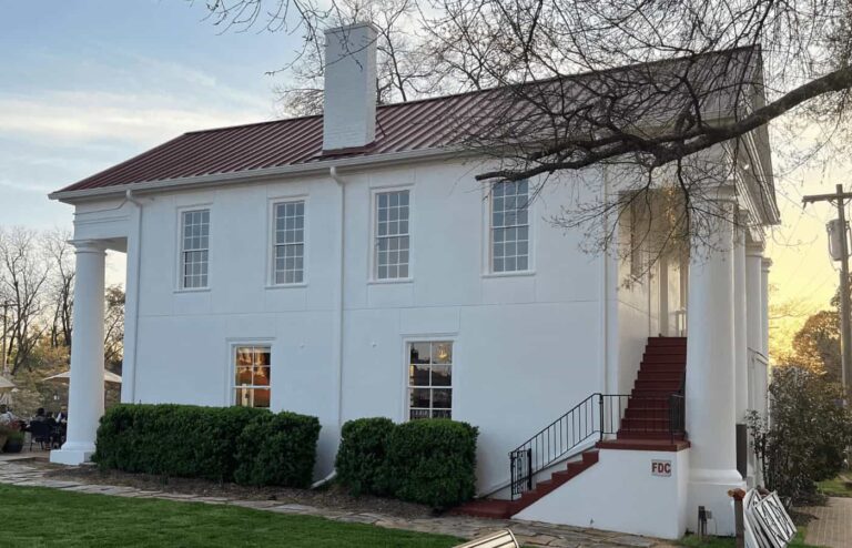 1826 Bistro On The Green