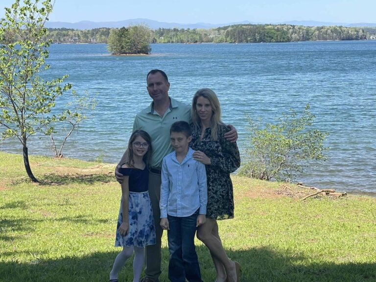 Top 4 Favorite Dinner Spots Near Lake Keowee: