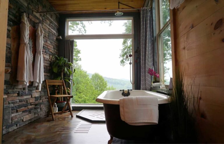 Discover Unique Lodging in Walhalla, SC: Hi Saw Gap Container Rentals Near Lake Keowee